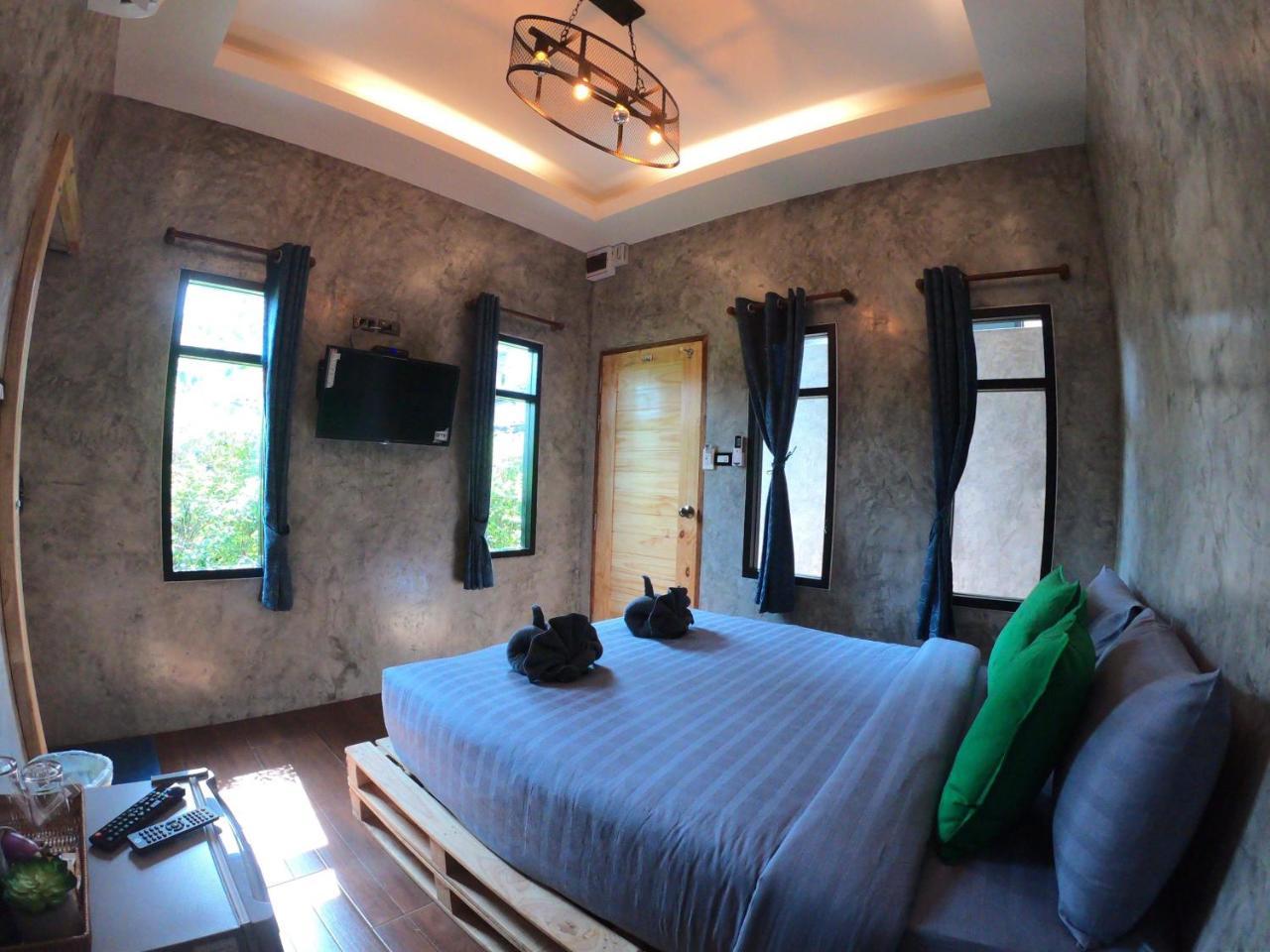Samed Big Whale Hostel Rayong Ngoại thất bức ảnh